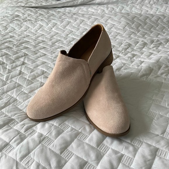 Toms Shoes - *NWOT* TOMS Blush Suede Shaye Booties